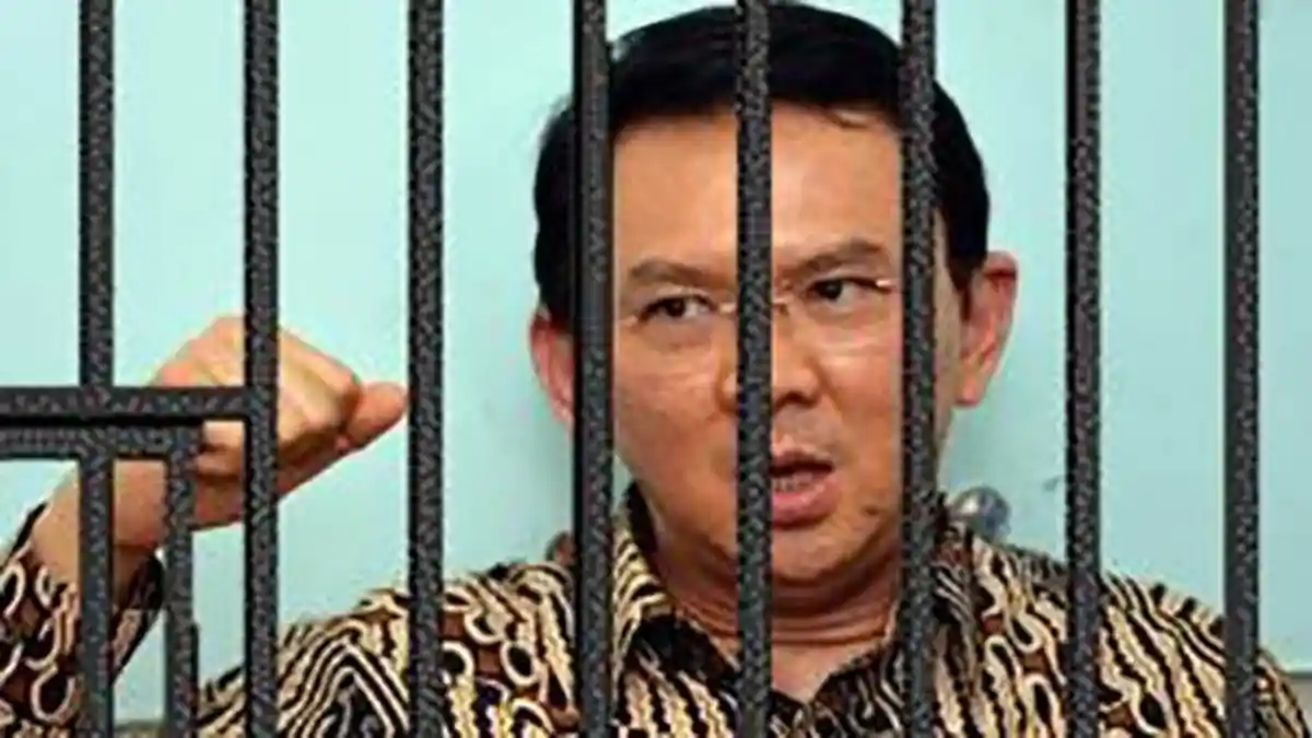 5 Bulan Lebih Ditahan di Mako Brimob, Foto Candid Ahok Beredar, Penampilannya Beda!