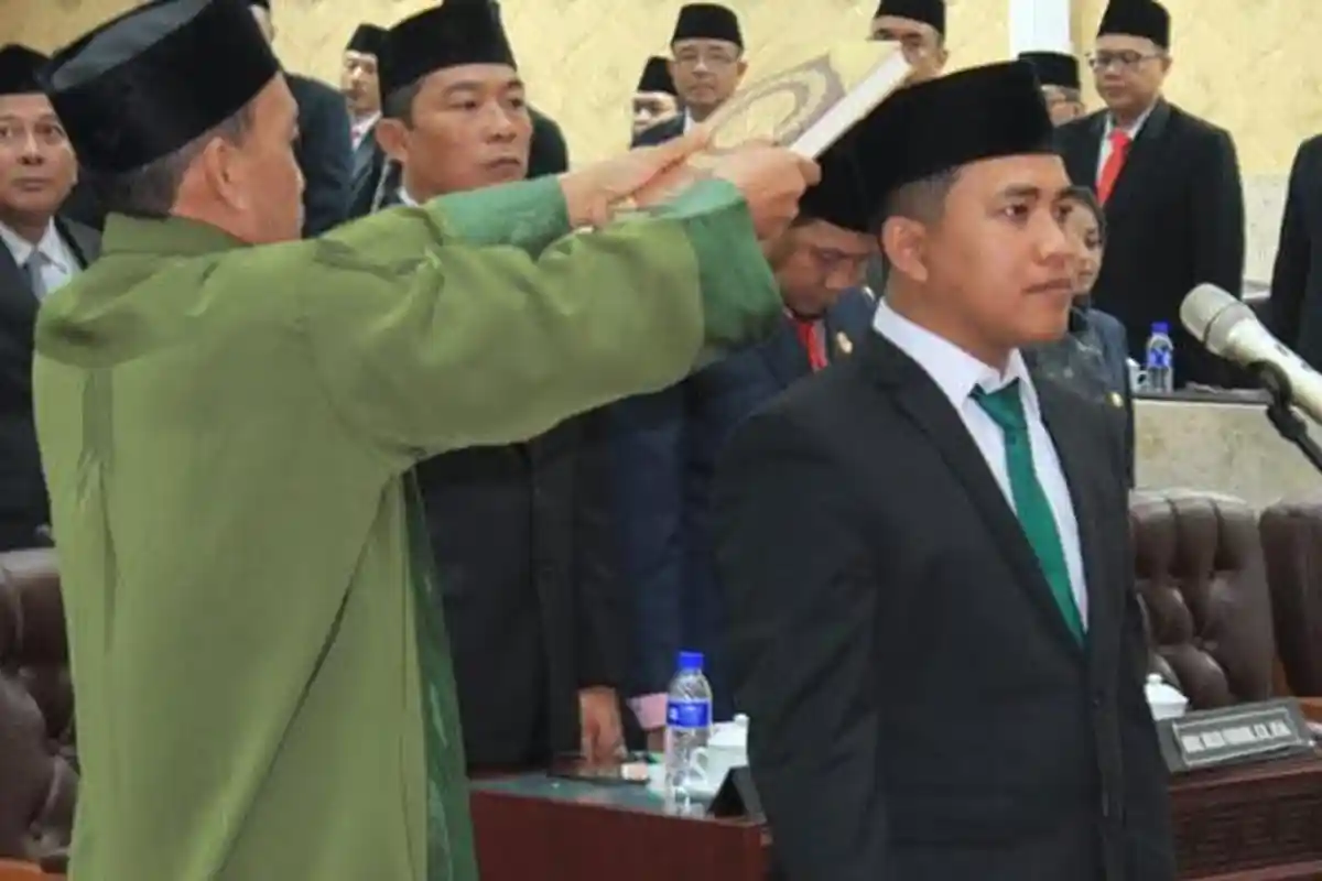 Nurhuda Candra Dilantik Gantikan Robith Wajdi di DPRD Jember Lewat PAW, PKB: Kader Muda Berbakat