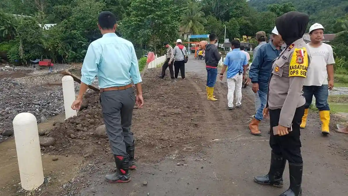 Sempat Amblas Diterjang Air, Jembatan Patte'ne Gowa Kini Sudah Bisa Dilalui