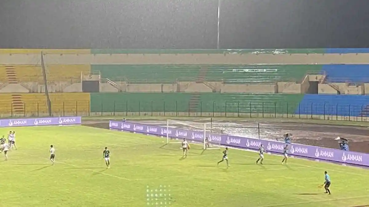 Gol Telat Bustos Bawa PSS Sleman tahan Persikabo 1-1 di Babak Pertama