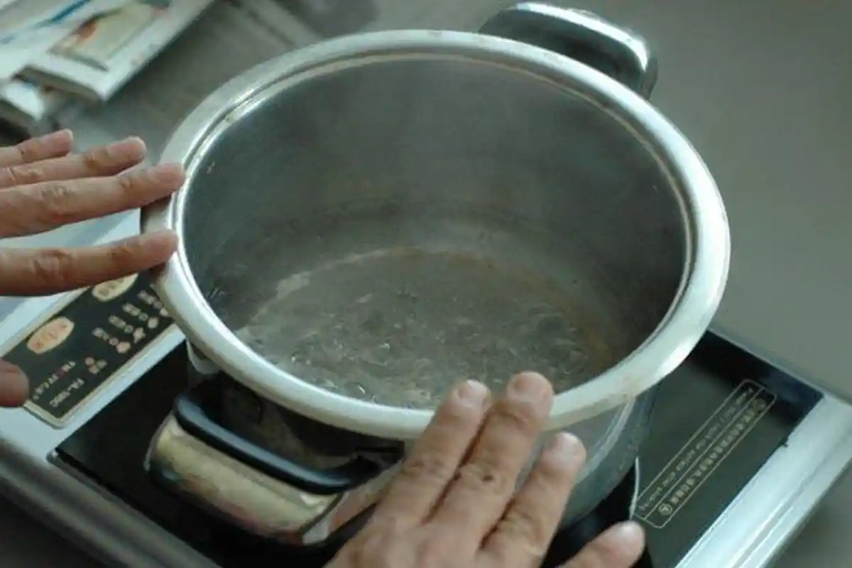 Lakukan Ritual Usir Setan Kepada Anaknya dengan Air Mendidih, Orang Tua Ini Jadi Tertuduh Pembunuhan