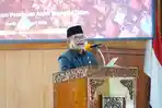Wakil-Ketua-DPRD-Kabupaten-Klaten-Hariyanto-menyampaikan-Laporan.jpg