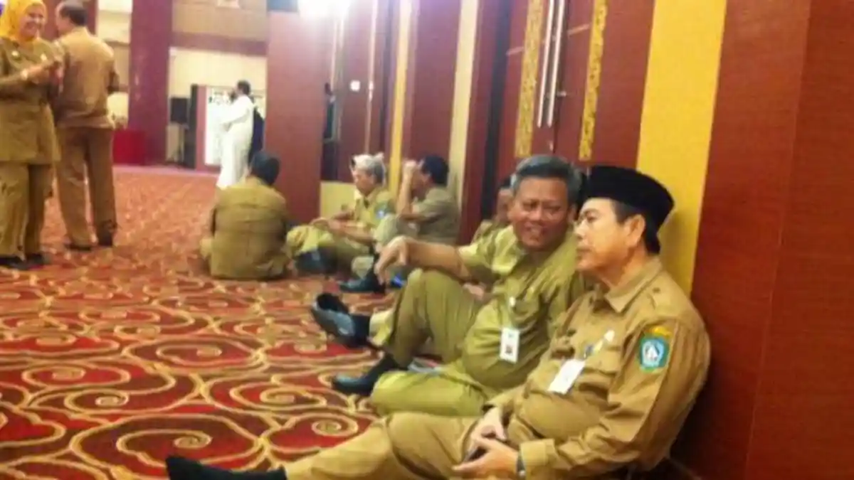 Bayar Gaji Guru Honorer, Disdik Kepri Putar Akal. Arifin Ngaku Lagi Otak-atik Anggaran