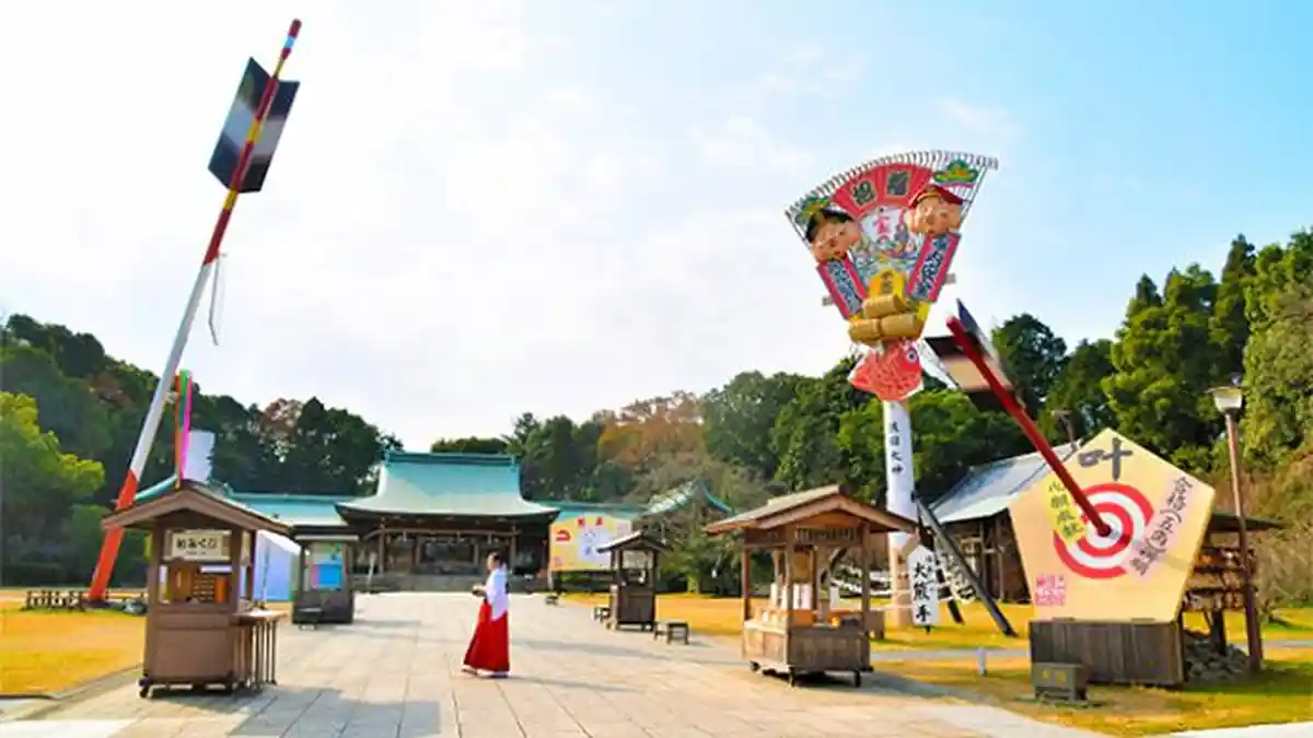 Busur Panah Raksasa 'Hamaya' Didirikan di Kota Oita Jepang, Dipercaya ...