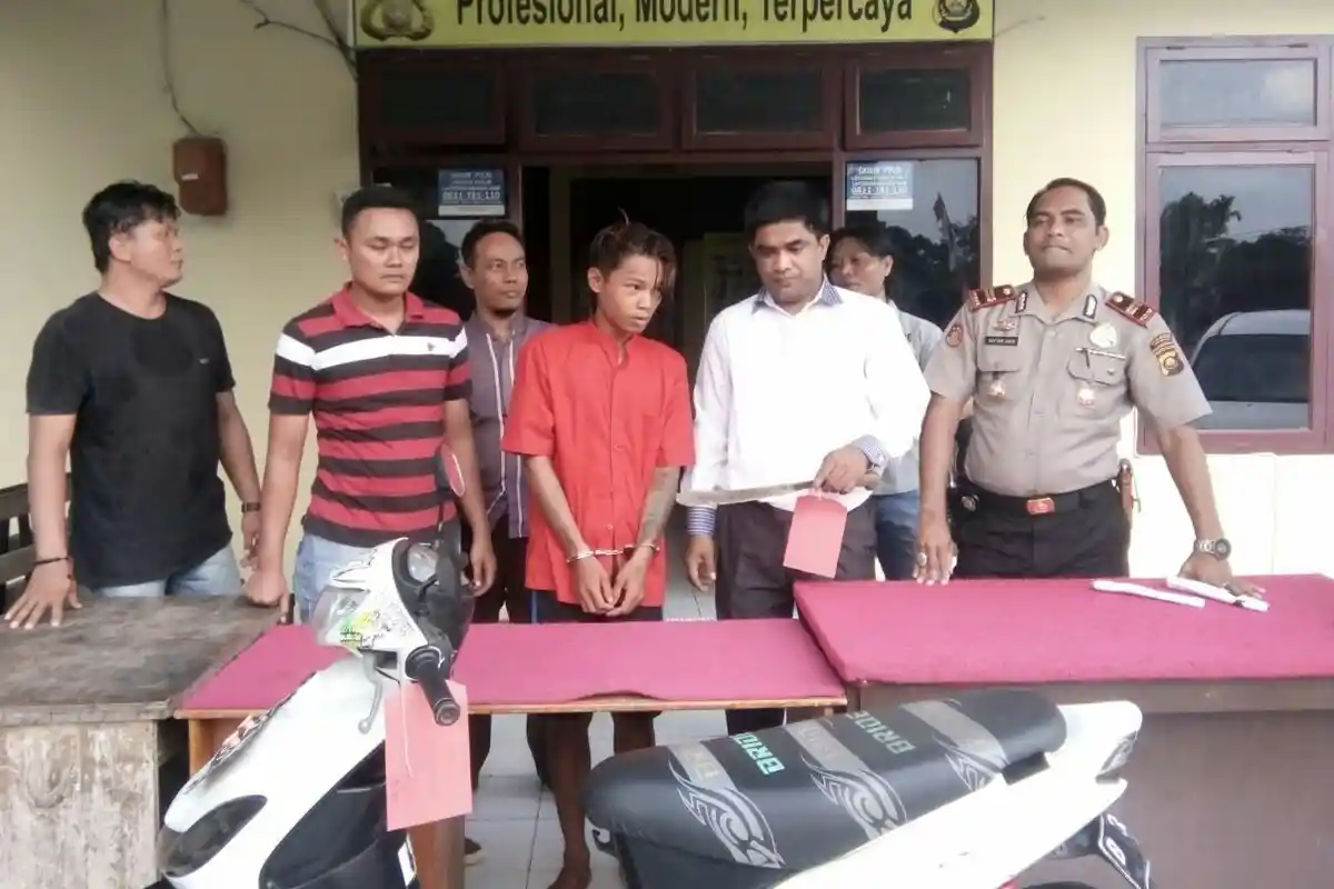 Acungkan Sajam,  Pengamen Ini Ancam Marbot Masjid Agung Lubuklinggau