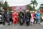 Forkopimda-Kota-Pematangsiantar-kompak-memakai-pakaian-adat-khas.jpg