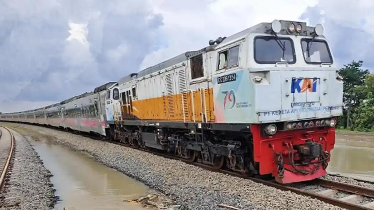 DAFTAR 53 Rute Kereta Api Diskon 30 Persen Juni-Juli 2025: Malang, Surabaya Gubeng, Solo Balapan
