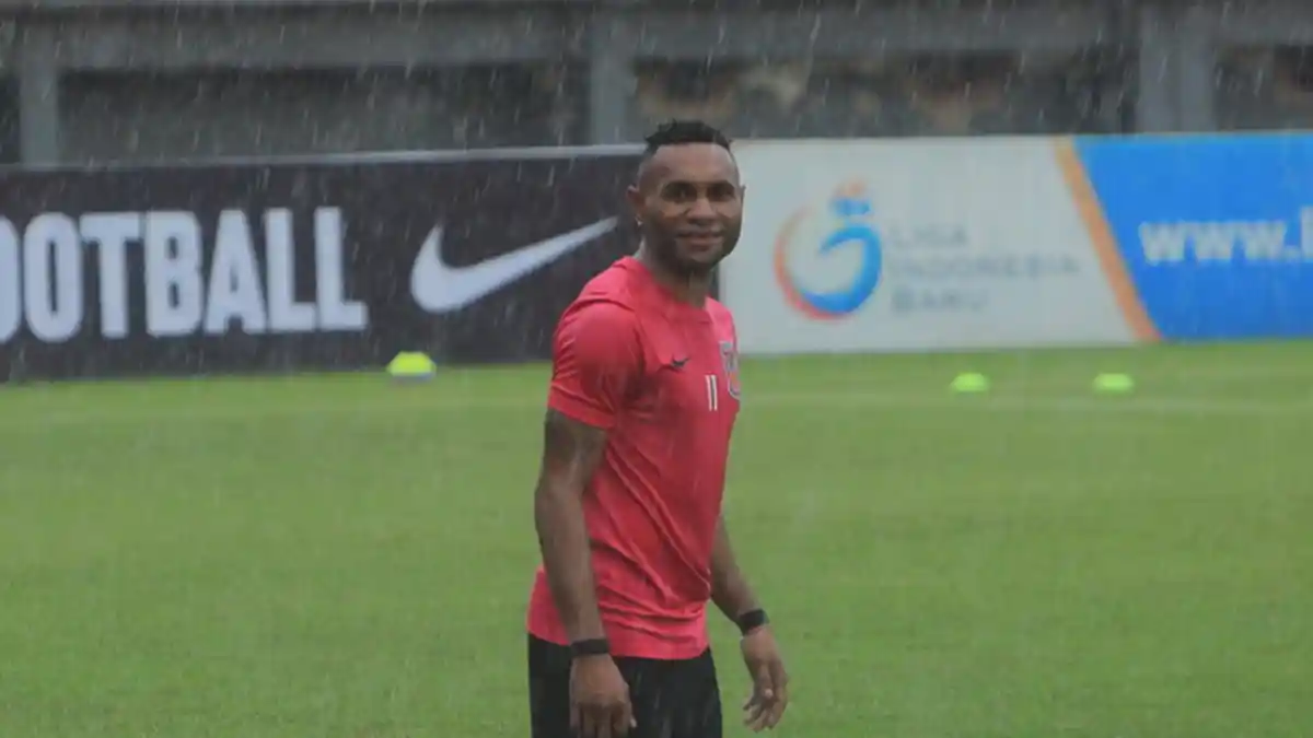 Penyerang Borneo FC Titus Bonai Beralih Main Futsal