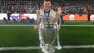 Toni-Kroos-saat-memenangkan-trofi-Liga-Champions-bersama-Real-Madrid.jpg