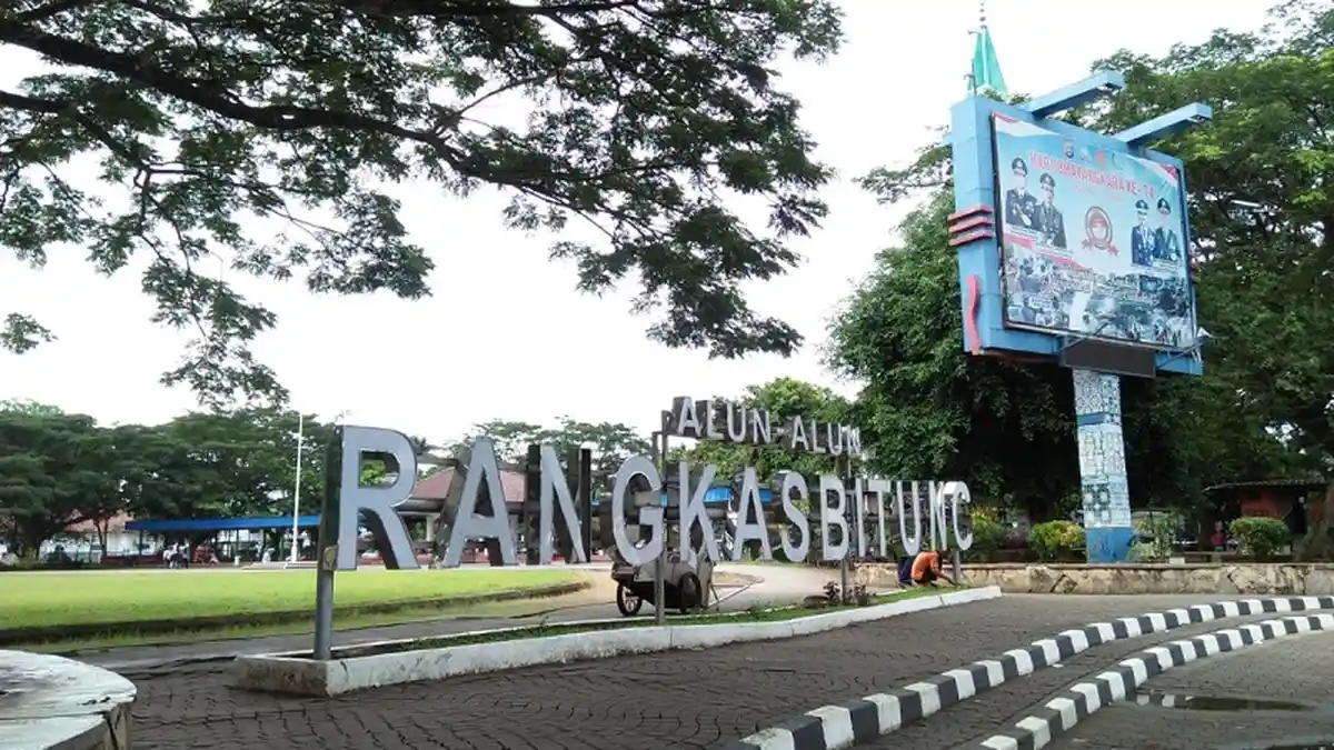 Alun-alun Rangkasbitung, Tempat Wisata di Tengah Kota, Tawarkan Wahana ...