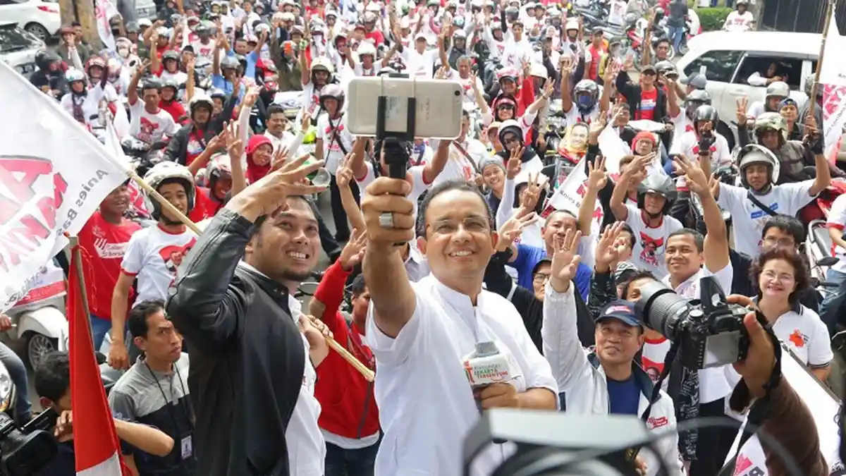 Anies Buka Konvoi Bahagia 2.000 Relawan
