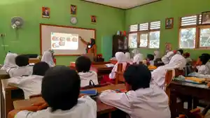 pmm-guru-mengajar-1234r.jpg
