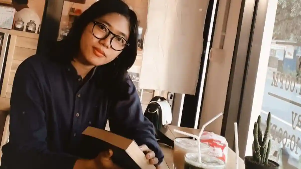 Risky Bangun Motivasi Diri untuk Hasilkan Karya Sastra