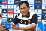 pelatih-karteker-Madura-United-Rakhmat-Basuki.jpg