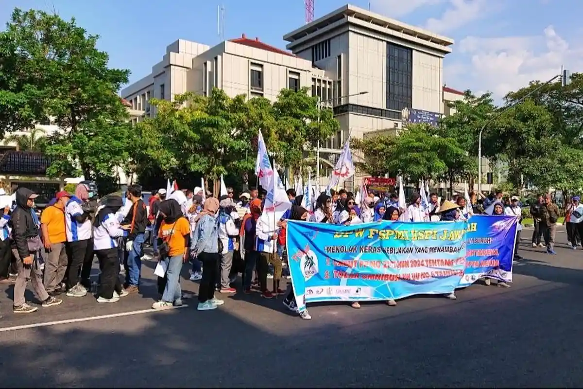 Dampak Pandemi Kian Terasa, Ribuan Buruh di Jateng Kena PHK , Pabrik Tekstil Terpukul