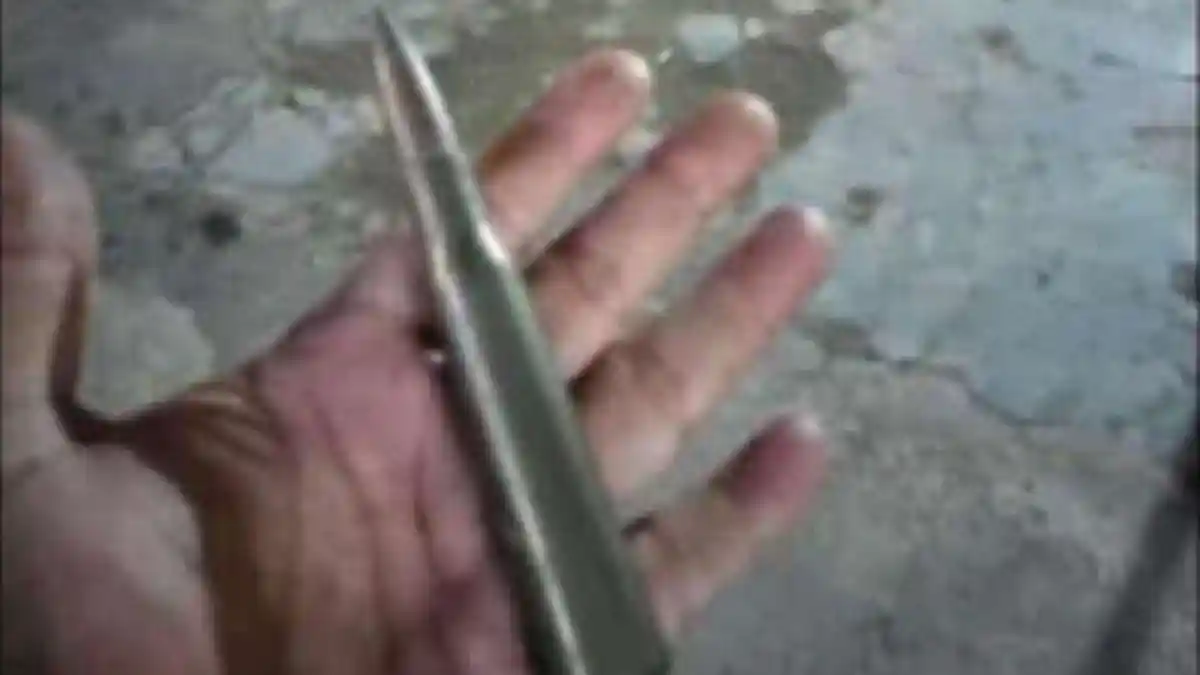 Detik-detik Peluru Sebesar Telapak Tangan Beterbangan ke Permukiman, Warga Panik Berlarian