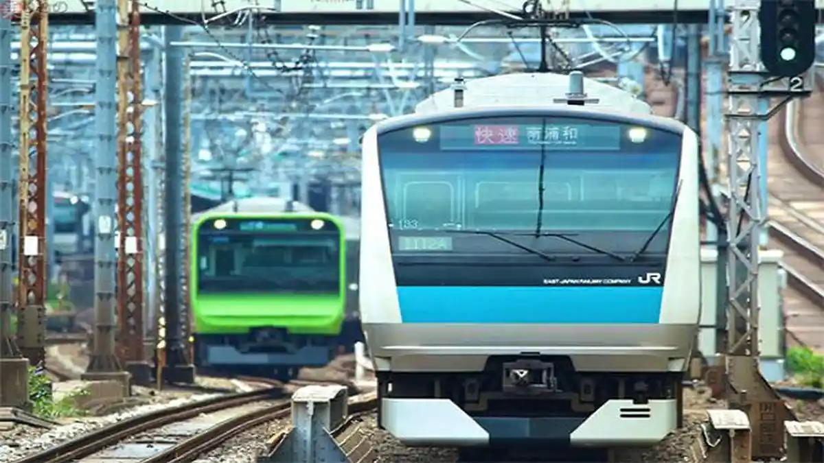 Perusahaan Kereta Api Terbesar di Jepang JR East Rekrut 700 Karyawan