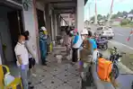 penyemprotan-disinfektan-di-desa-lopana.jpg