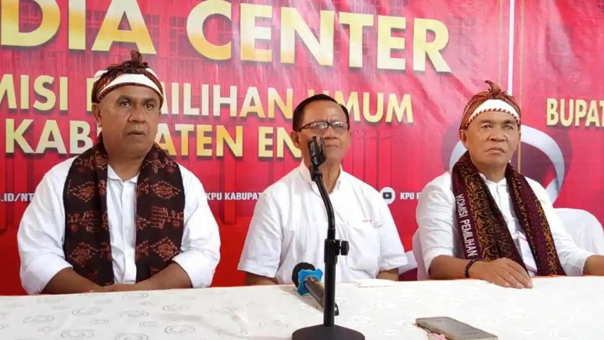 Antar Lori-Damran Daftar ke KPU Ende, Don Wangge: Banyak yang Harus Diselesaikan