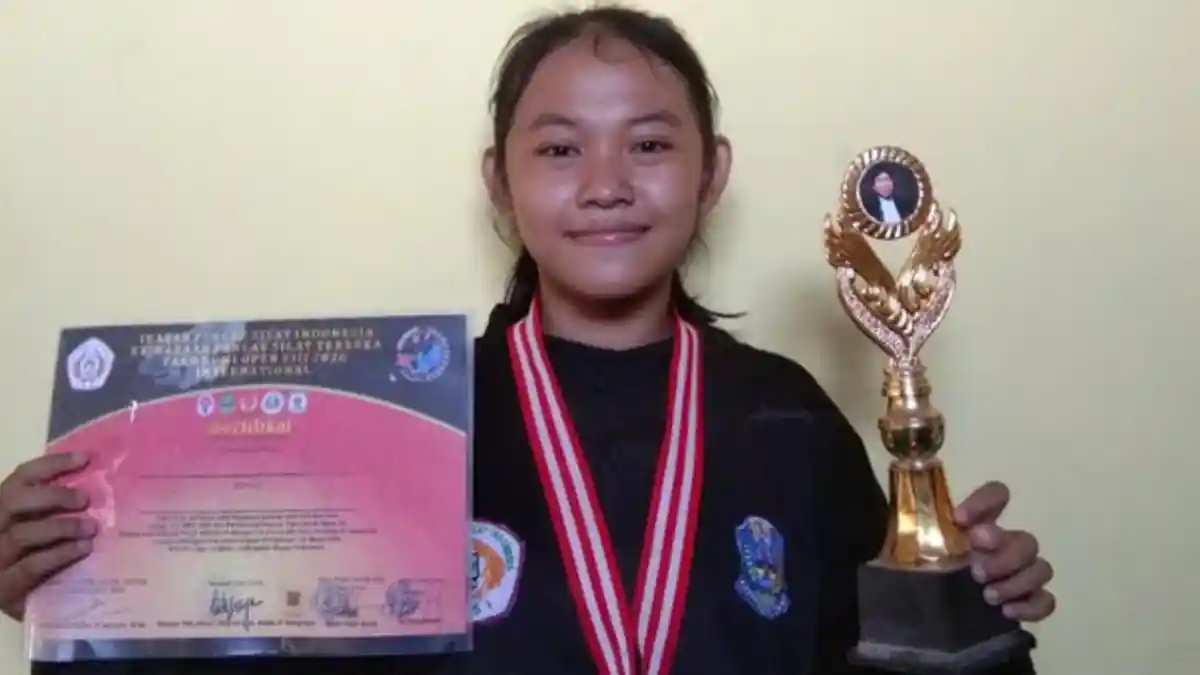 Seminggu Full Latihan, Pendekar Cantik Asal Kota Madiun Ini Torehkan Segudang Prestasi