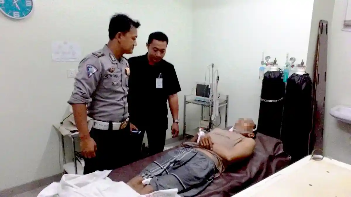 Baru Saja Pulang Kerja, Dindin Tewas Dilindas Trailer