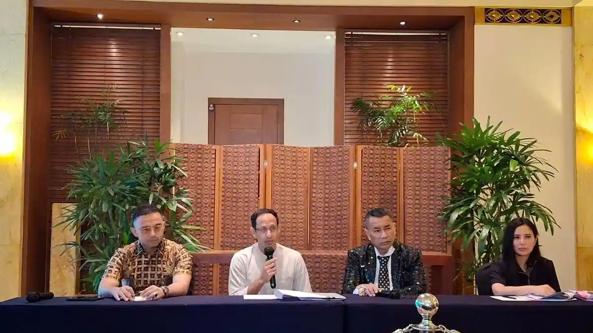 Nadiem Makarim Gandeng Hotman Paris soal Kasus Pengadaan Chromebook, Bantah Sudah Jadi DPO Kejagung