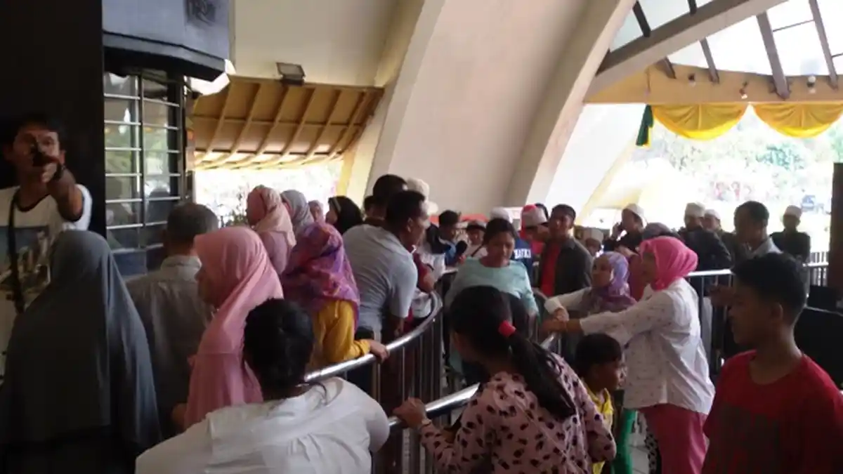 Tiket Naik, Keong Mas Tetap Jadi Primadona di TMII