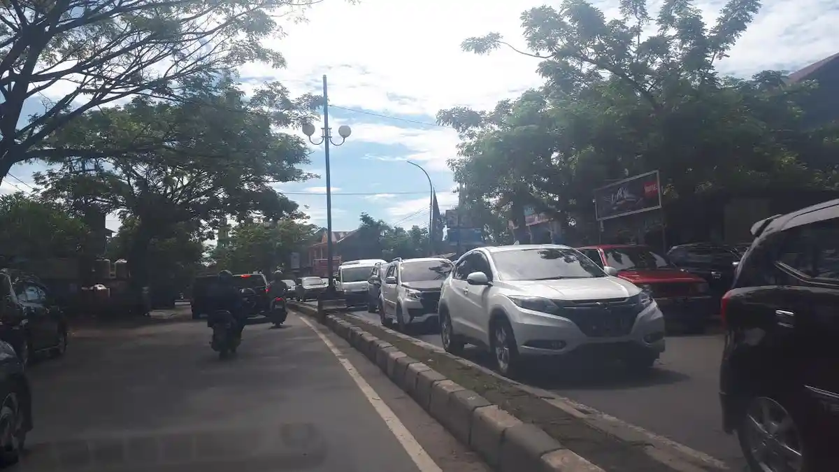 Kondisi Lalulintas di Maccopa Maros Siang Ini
