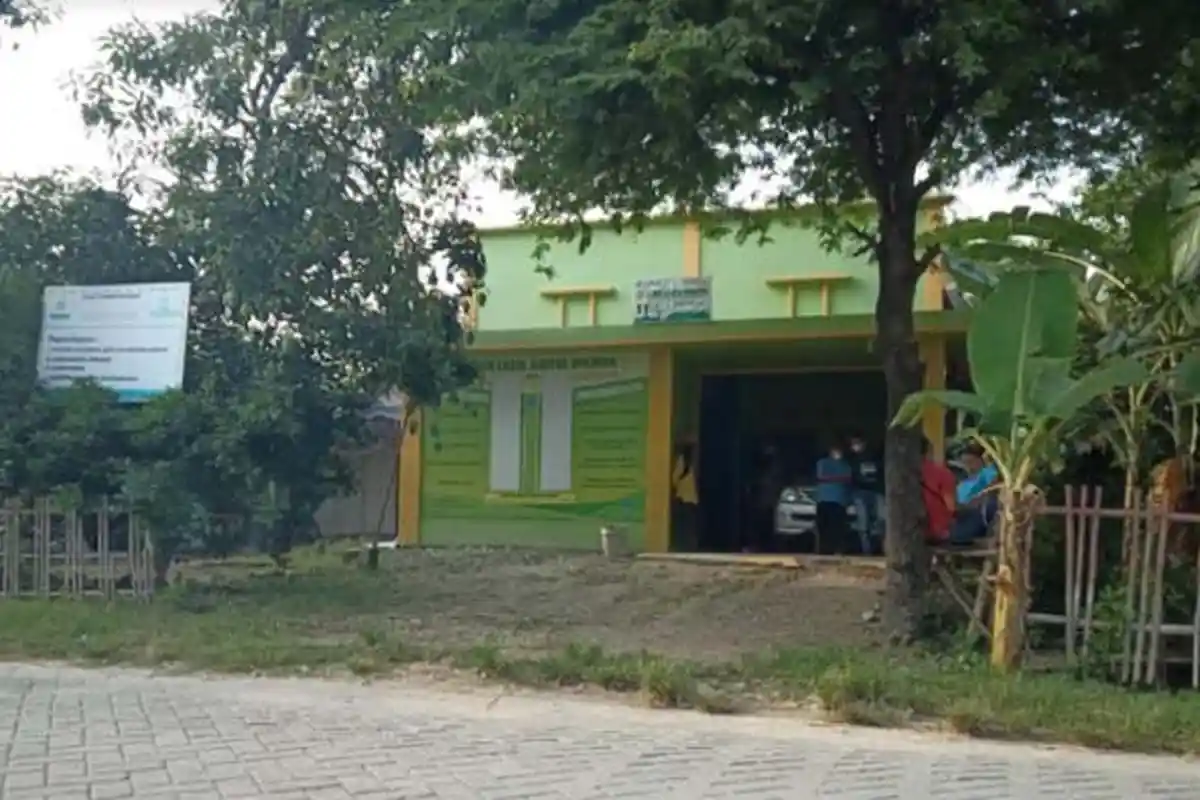 Berjalan ke Masjid untuk Shalat Subuh, Guru Ngaji di Bojonegoro Disergap Densus 88; Terduga Teroris?