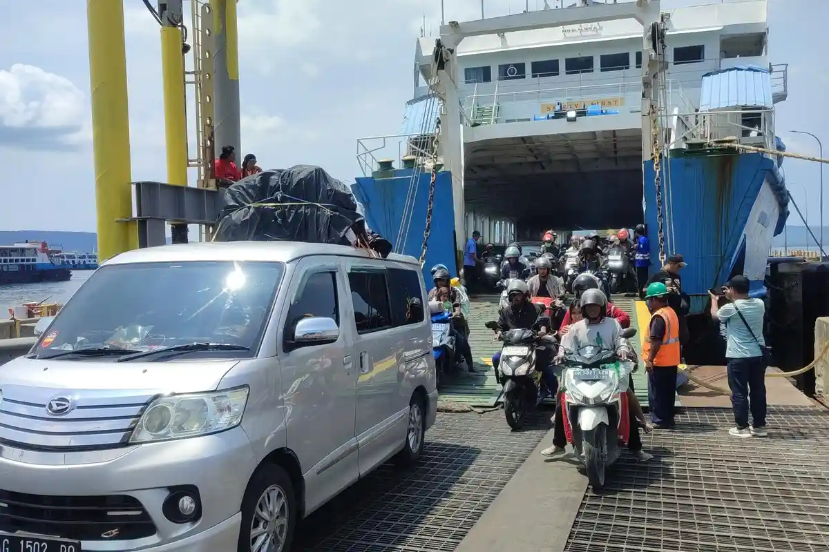 Suasana Arus Mudik Jalur Laut Bali-Jawa, Pemudik Mulai Terpantau Padat, Tercatat 3 Ribuan Orang