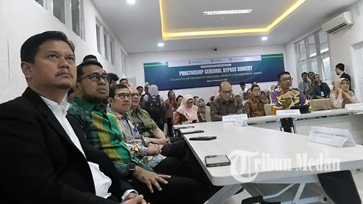 Berita Foto: RSUP H Adam Malik Perdana Melayani Operasi Bypass Pembuluh Darah Otak - 27092025_RSUP_HAM_LAYANI_OPERASI_BYPASS_SEREBROVASKULAR_DANIL_SIREGAR__2_JPG.jpg