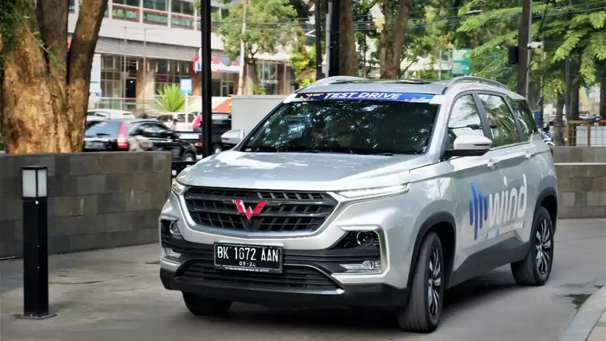 Wuling Almaz, Smart Technology SUV dengan Beragam Fitur Modern