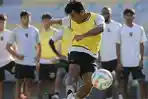 Pemain-Persebaya-menjalani-latihan-terakhir-jelang-laga-Persebaya-vs-RANS-Nusantara-FC.jpg