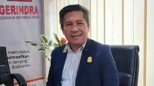 Ketua-Fraksi-Partai-Gerindra-DPRD-Manado-Ferdinand-Dumais-asg.jpg