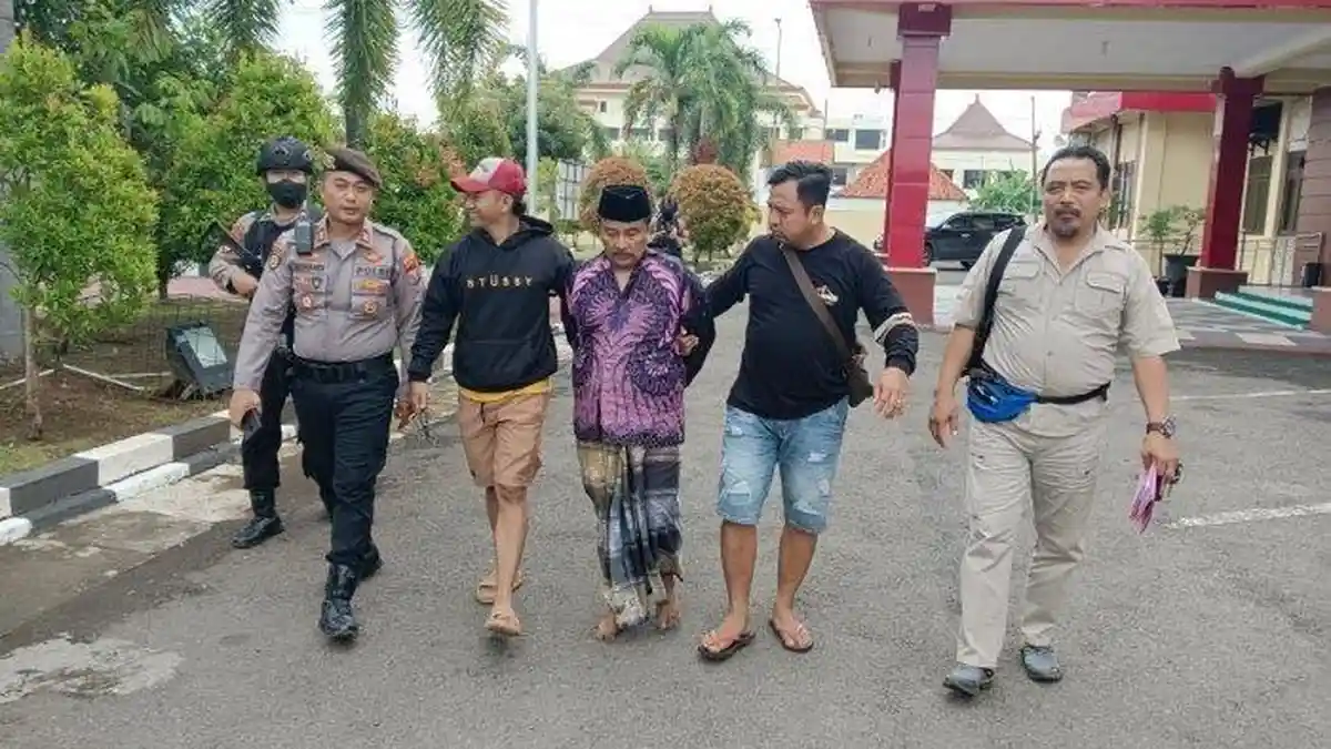 Pengedar Narkoba di Probolinggo Ditangkap Saat Pernikahan Anak