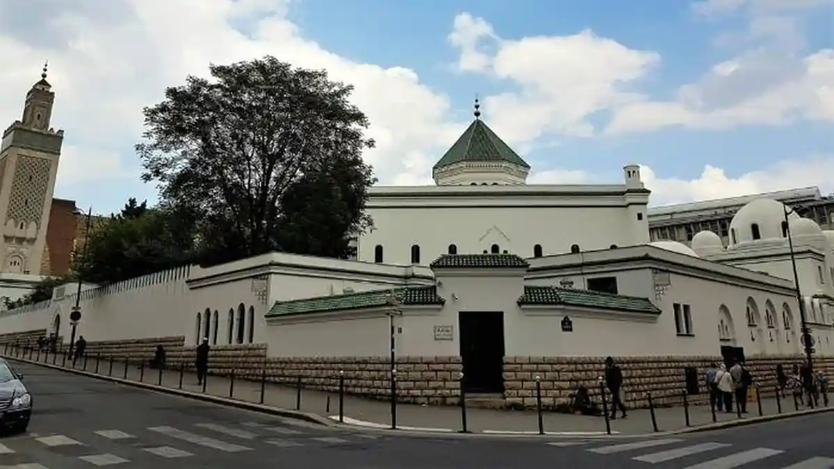 Fakta Unik Grande Mosquee de Paris, Masjid Tertua dan Terbesar di Paris yang Berdiri Sejak 1922