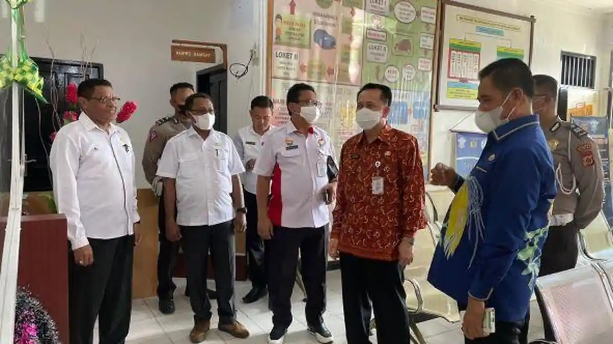 Dirjen Keuangan Daerah Kemendagri Tinjau Langsung Pelayanan Samsat di Mimika Papua, Ini Hasilnya