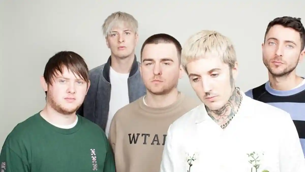 Lirik dan Terjemahan Lagu 'sTraNgeRs' Bring Me The Horizon