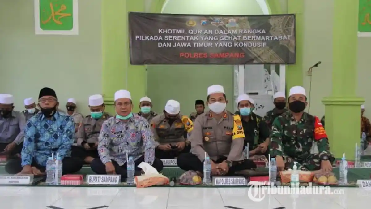 Forkopimda Sampang Ikuti Khotmil Quran Virtual dengan Forkopimda Jatim Demi Wujudkan Pilkada Sehat