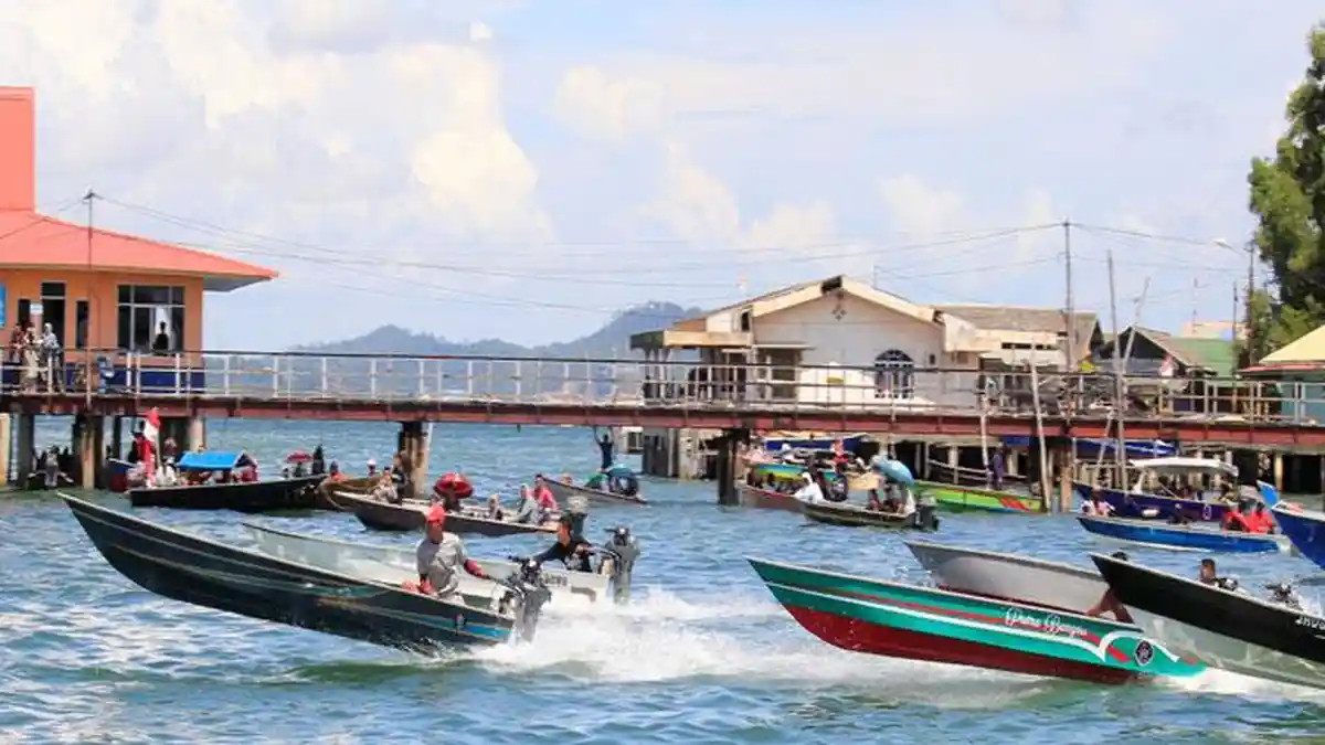 Semarak HUT RI di Belakang Padang Batam, Lomba Speed Boat Tarik Minat Warga