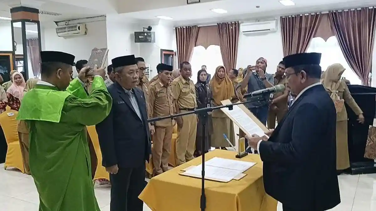 Bupati Pasangkayu Yaumil Ambo Djiwa Lantik Sekwan DPRD Jadi Sekretaris Daerah