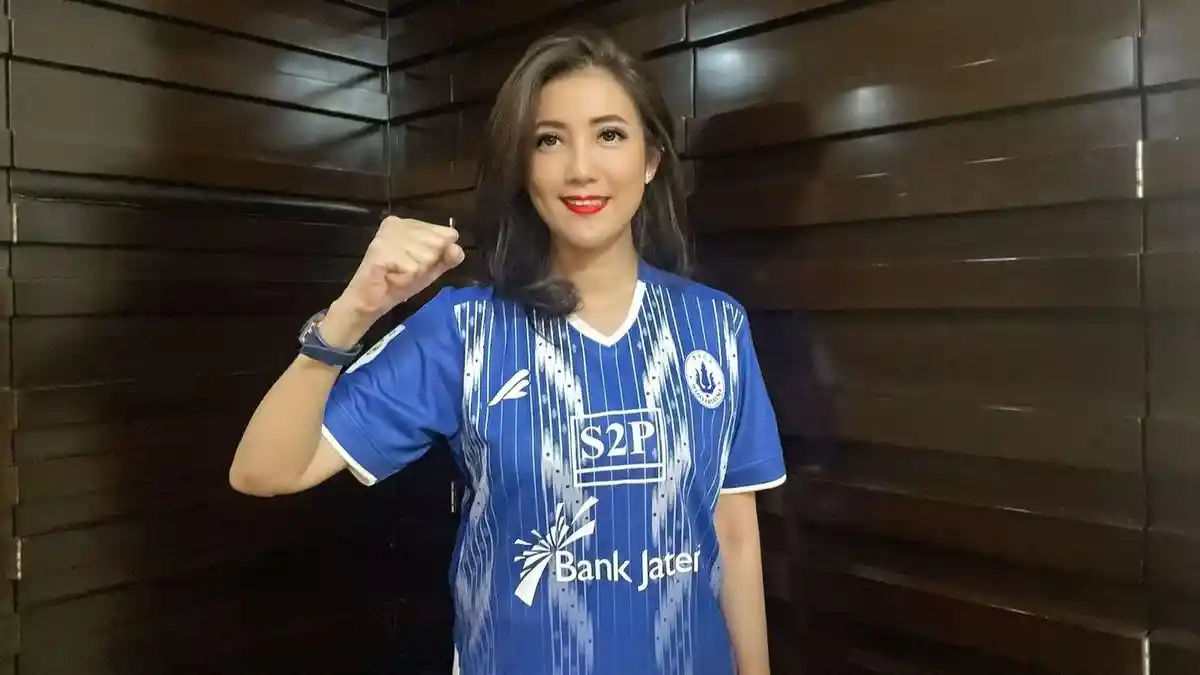 Dukungan Dan Simpati Suporter Sepakbola Cilacap Sangat Luar Biasa Terhadap Sosok Maya Damayanti