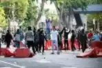 Aksi Tolak UU Cipta Kerja di Surabaya Berujung Rusuh