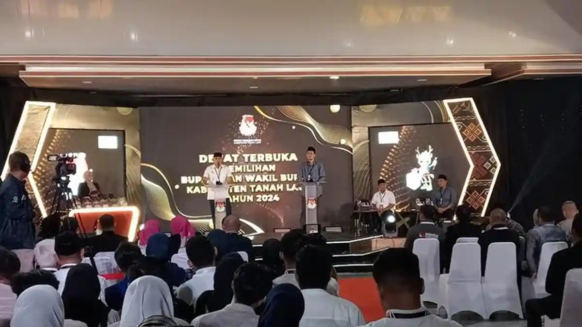 Debat Pilkada Tanahlaut 2024, Paslon Bambang dan Rahmat Fokus Dua Hal Berbeda