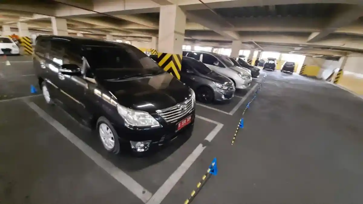 Dilarang Dipakai untuk Mudik, Mobil Dinas Pemkot Mojokerto Diparkir di Basement MPP Gajah Mada