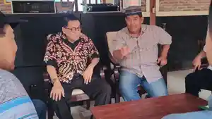Ketua-DPD-Golkar-DIY-Gandung-Pardiman-Temui-Cabup-Kulon-Progo-Agung-Setyawan.jpg