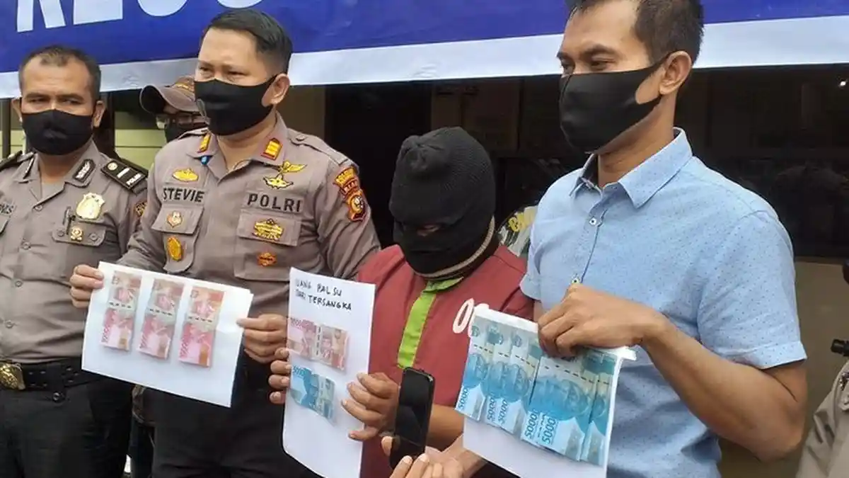 Dibayar Pakai Uang Palsu, Seorang PSK Laporkan Pria Ini ke Polisi