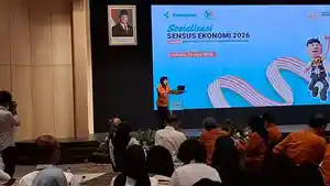 Kepala-BPS-Amalia-Adininggar_Juni.jpg