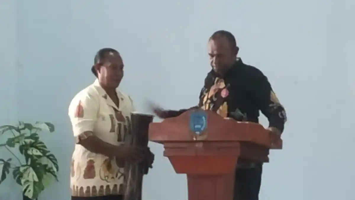 Bupati Sarmi Ingatkan ASN Akan Pentingnya Kepatuhan dan Transparansi