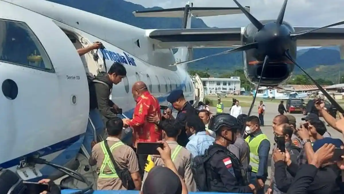 Pendukung Lukas Enembe Tewas Tertembak, Bikin Rusuh di Bandara, Tak Terima Gubernur Ditangkap